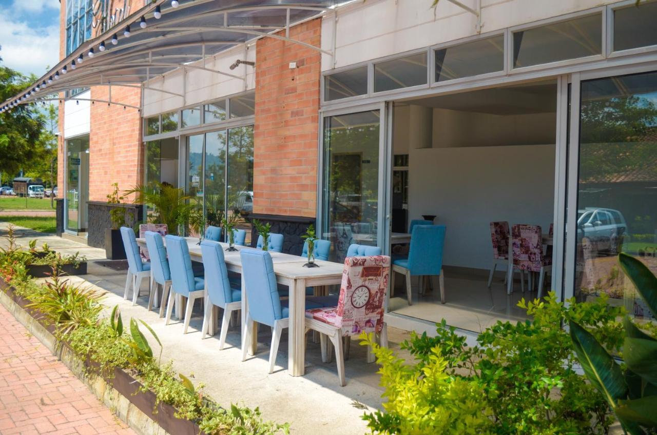 Hotel Llanogrande Airport By Bernalo 3*