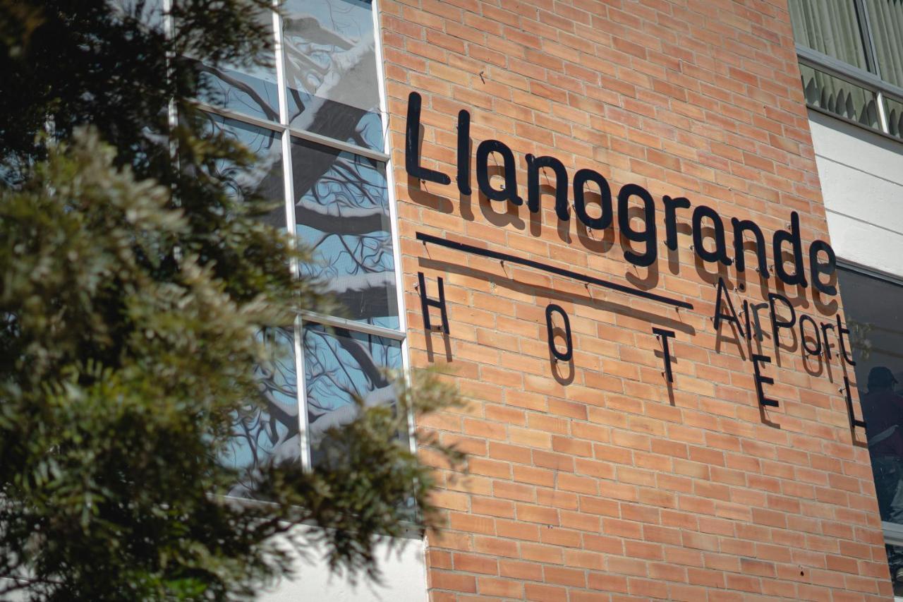 Llanogrande Airport By Bernalo Hotel
